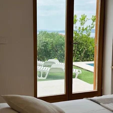 Eden House With Private Pool And Vineyard Feriehus Kaštela