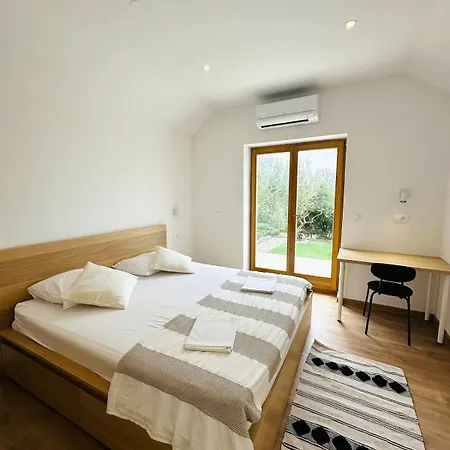 Eden House With Private Pool And Vineyard Kaštela