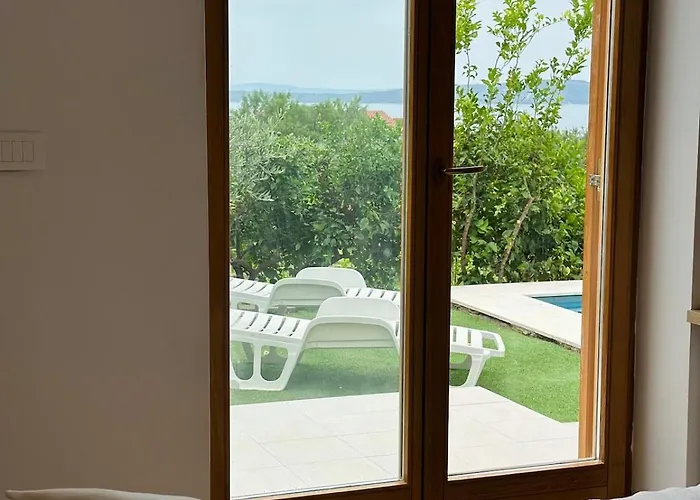 Eden House With Private Pool And Vineyard Feriehus Kaštela