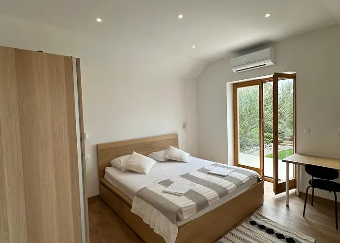 Eden House With Private Pool And Vineyard Feriehus Kaštela